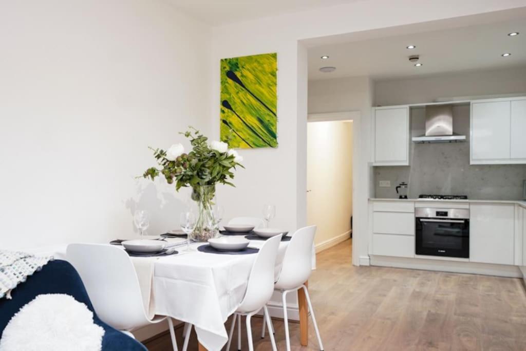 Newly Renovated Modern 4 Bed 3 Bath Apartment Londres Exterior foto